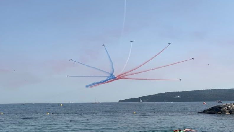 15 août : Découvrez la Patrouille de France à Toulon en bateau !